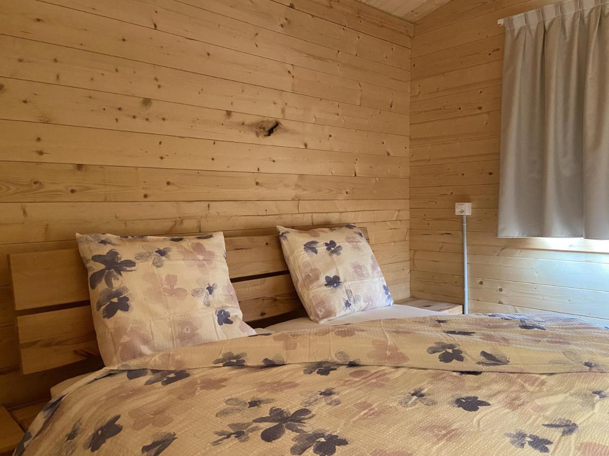Camping Piccolo Paradiso Avegno Buitenkant foto