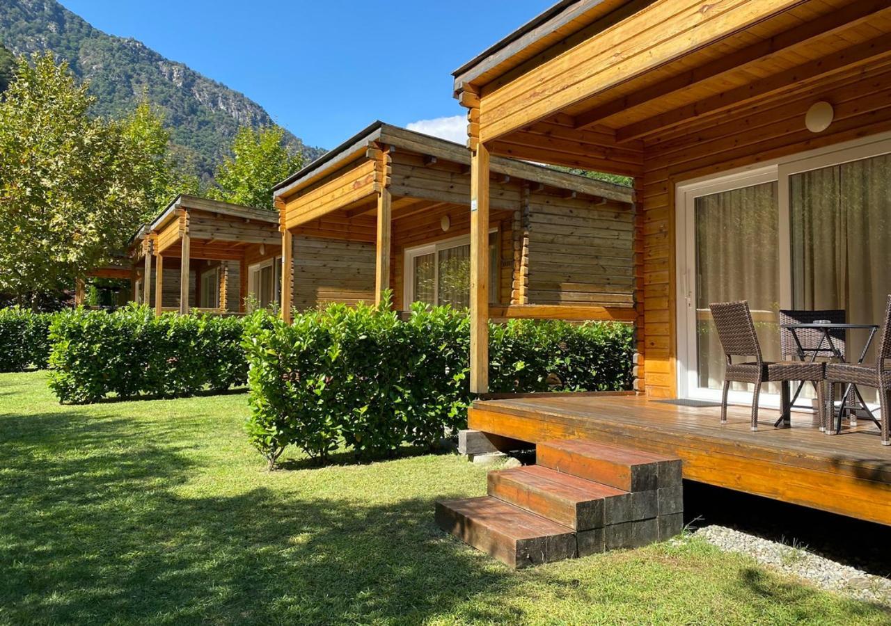 Camping Piccolo Paradiso Avegno Buitenkant foto