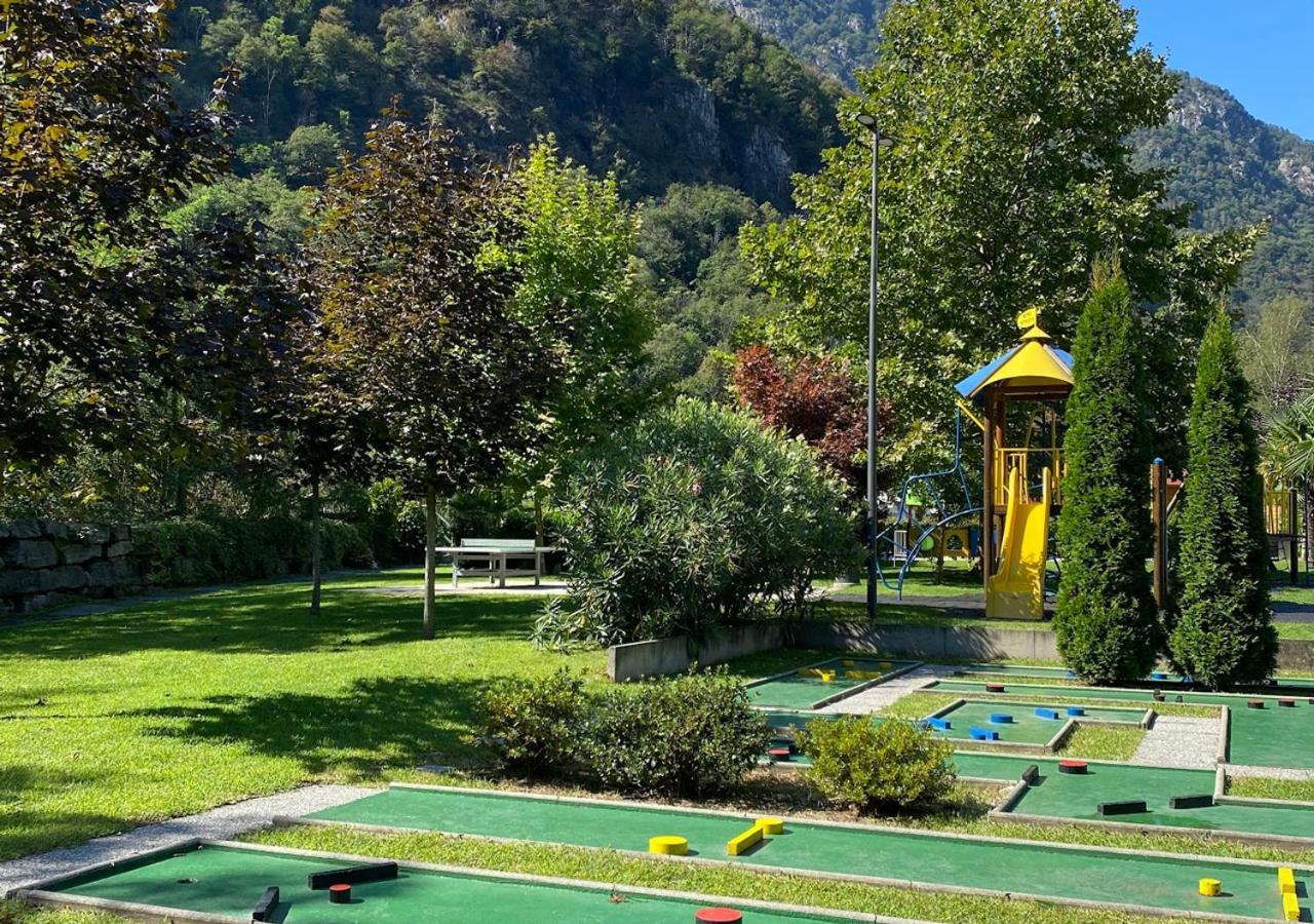 Camping Piccolo Paradiso Avegno Buitenkant foto