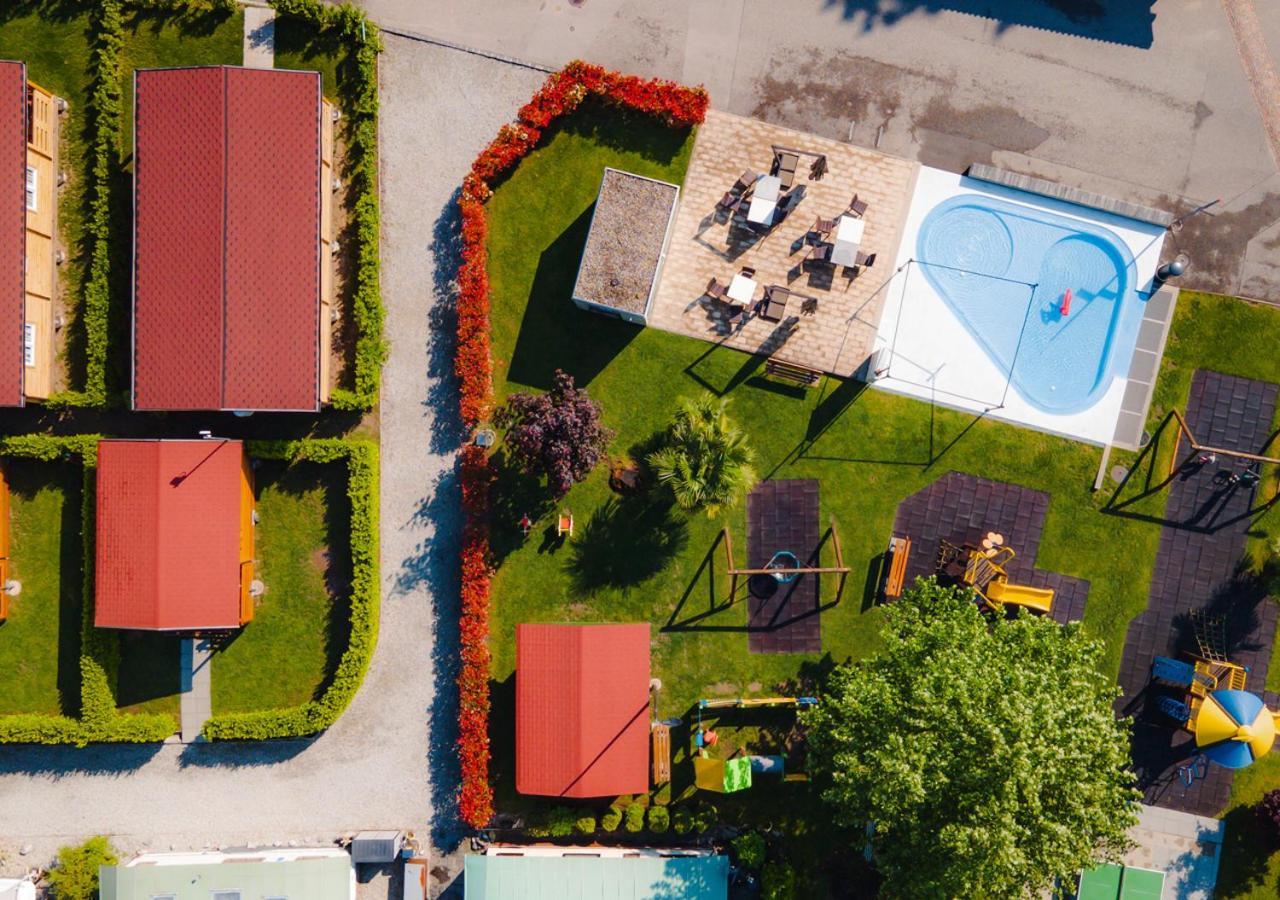 Camping Piccolo Paradiso Avegno Buitenkant foto