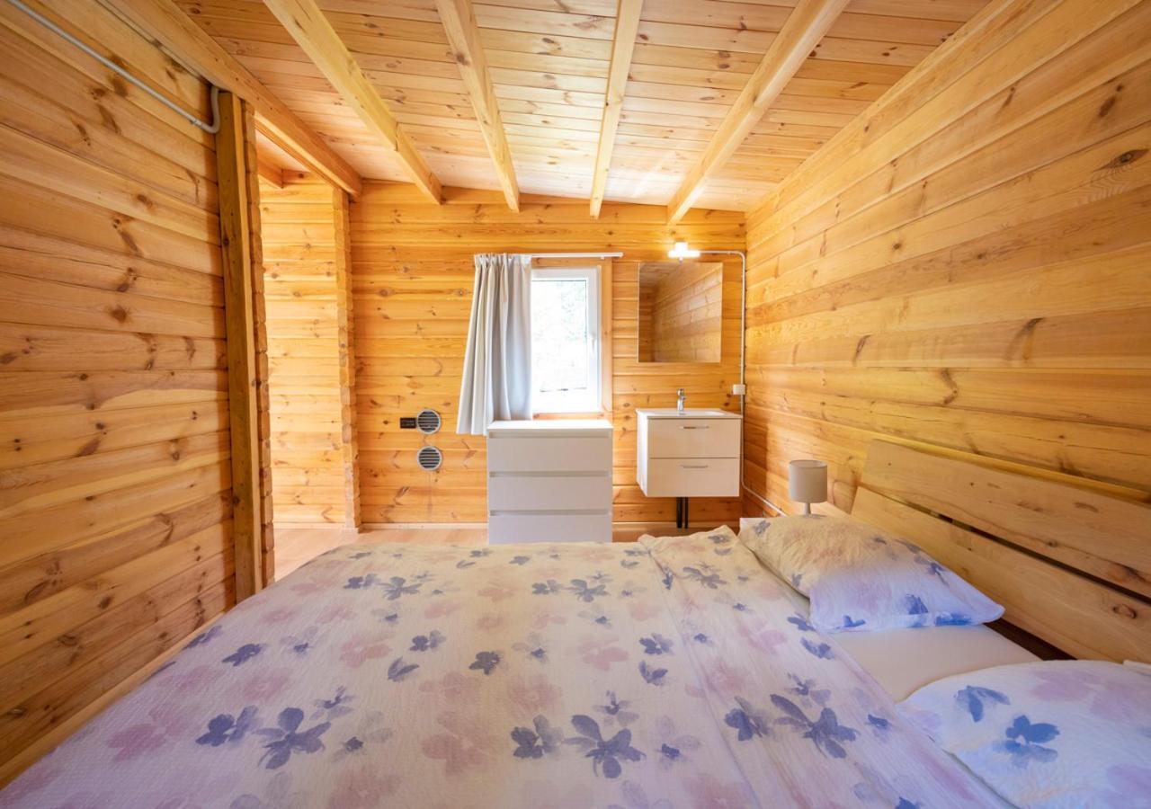 Camping Piccolo Paradiso Avegno Buitenkant foto